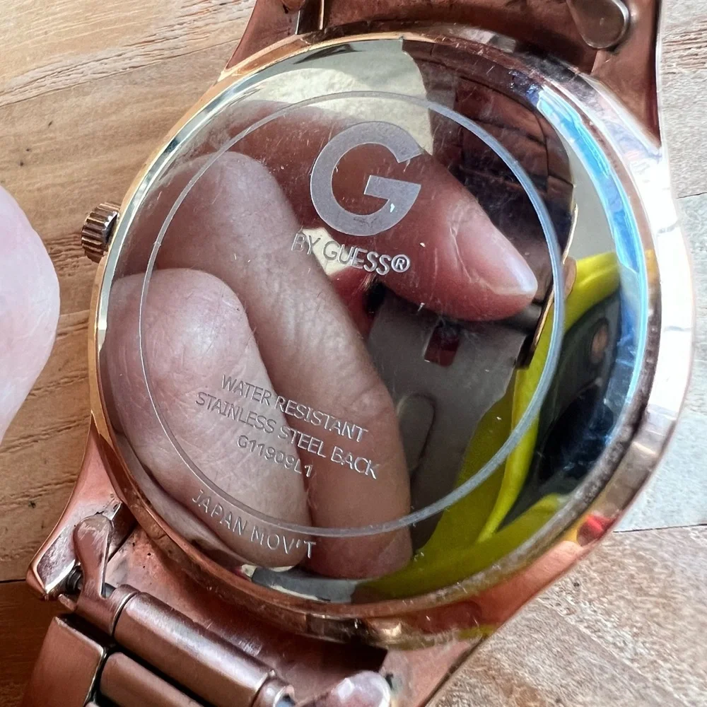 G by Guess ladies black glitter dial rose gold tone fashion watch NEW BATTERY
